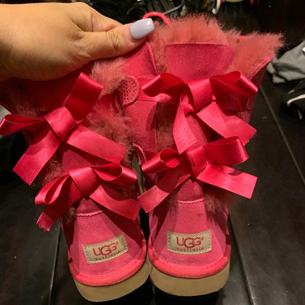 Very nice pink limited edition uggs